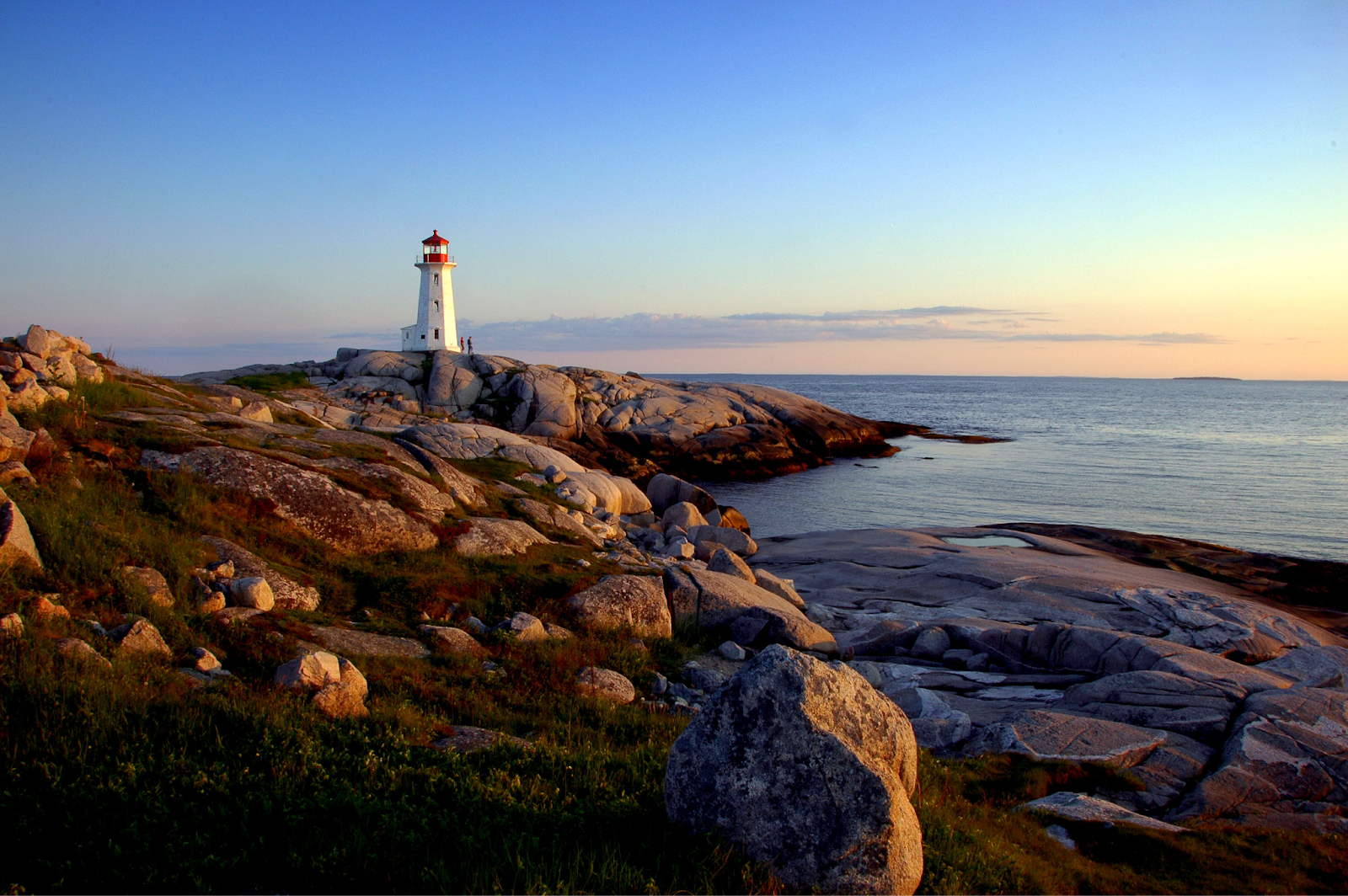 The Lighthouse (2019)
This psychological thriller starring Robert Pattinson and Willem Dafoe was filmed in Cape Forchu, Nova Scotia. Visit the iconic lighthouse that served as the film’s primary setting.