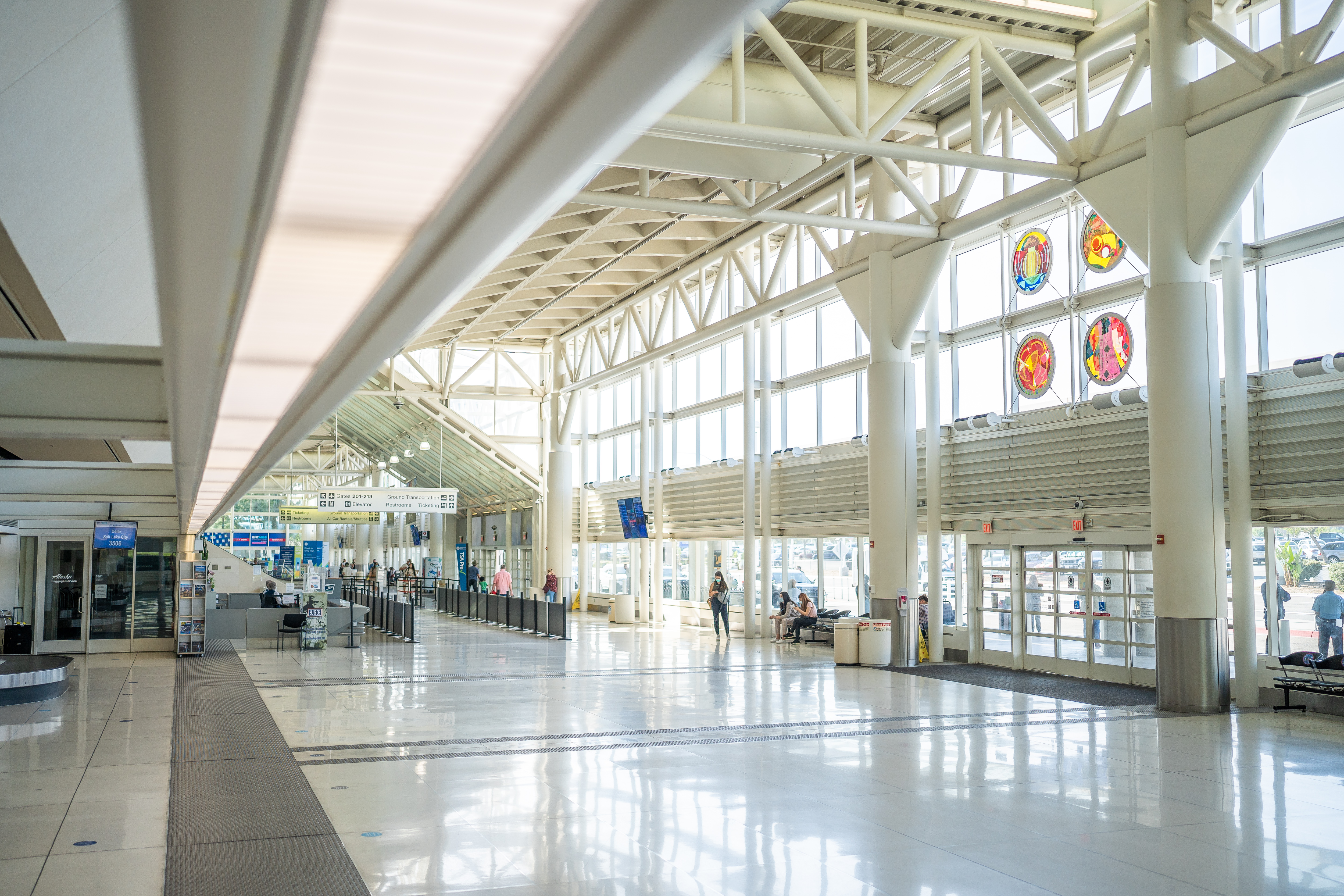 7 Hidden Gems Near Ontario International Airport Worth Visiting with a Rental Car 1 Ontario International Airport