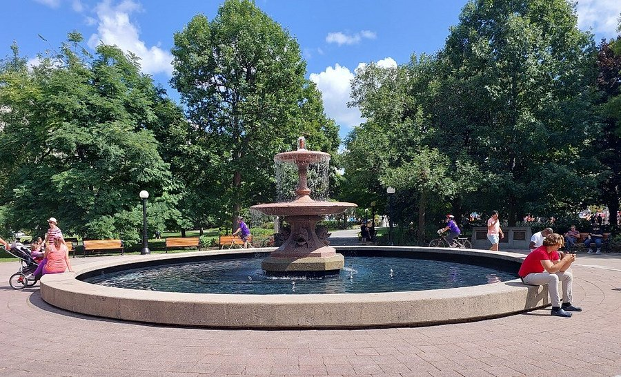 Confederation Park