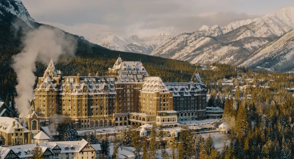2000x1080 jpg 2021 FairmontBanffSprings Winter Accommodation Planning a trip to Banff? Whether you're coming for the snowy mountains, colorful lakes, or peaceful hikes, knowing what kind of weather to expect can make your trip smoother and safer. Banff’s weather changes a lot during the year, and sometimes even in one day! Here’s a simple month-by-month guide to help you pack right and stay comfortable.