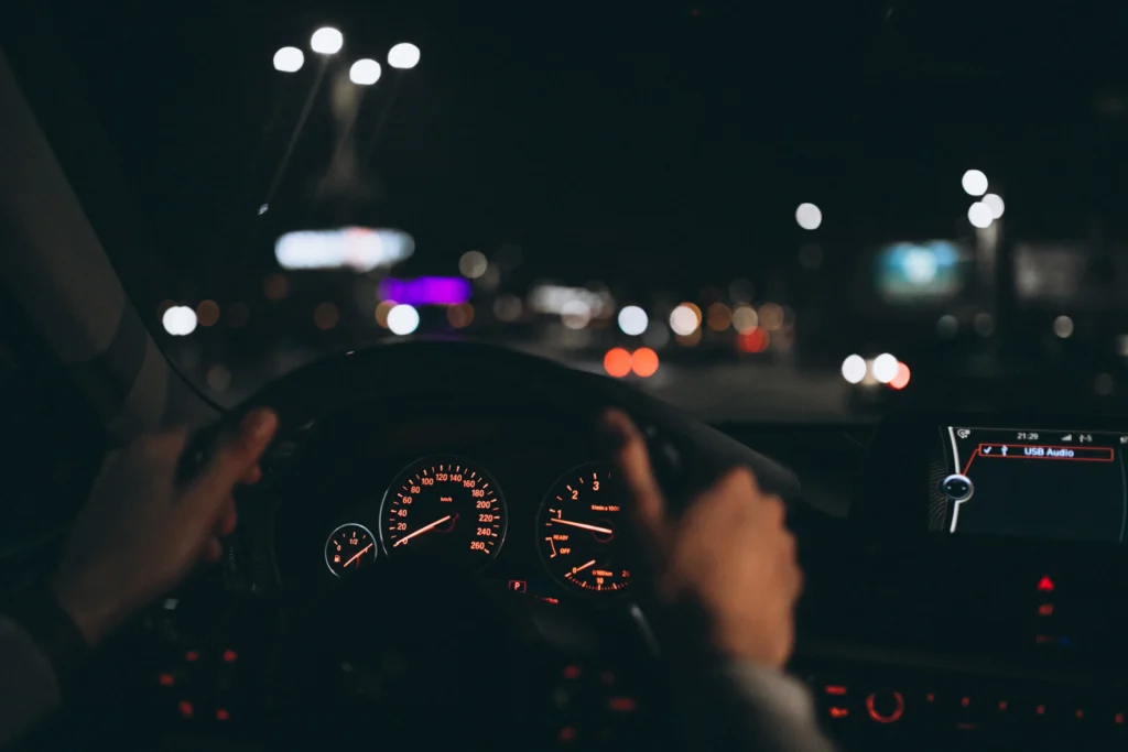 Driving car at night Arriving at the airport at odd hours for flight—or needing a vehicle as soon as the wheels touch down—is a common travel headache. You wonder: Can I grab a car at 2 AM? Or drop it off at 5 AM before my sunrise flight? The short answer is: sometimes, yes—but mostly thanks to the companies that truly understand flight schedules and traveler needs.