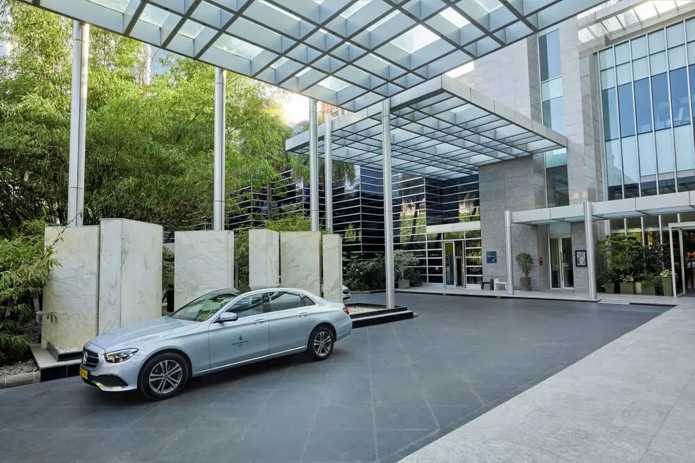 Car Rental and Hotel Packages: Is Bundling Worth It for Travelers on Expedia and bookings.com? 10 Car Rental and Hotel Packages: Is Bundling Worth It for Travelers on Expedia and bookings.com?