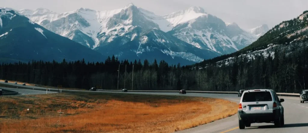 Calgary to Banff SUV Rentals: 4 reasons Dominate This Route 4 ezra comeau jeffrey 87320 unsplash 1 1138x493 1 There's a reason the drive from Calgary to Banff is considered one of the most iconic road trips in Canada. From the flat prairies of Alberta to the jagged peaks of the Canadian Rockies, the scenery transforms dramatically within just a couple of hours. But if you want to make the most of every scenic overlook, winding mountain pass, and potential wildlife sighting along the way, there’s one thing you absolutely need: the right vehicle.