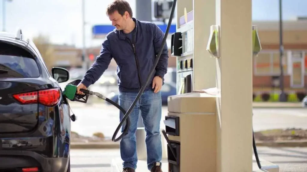 fuel saving Long road trips are all about open roads, scenic stops, spontaneous detours—and yes, gas station pit stops. If you're renting a car for your next adventure across British Columbia or Alberta, fuel costs can quickly add up. But here's the good news: with a few clever adjustments, you can maximize mileage and minimize your fuel bill, making the journey smoother (and cheaper) from start to finish.