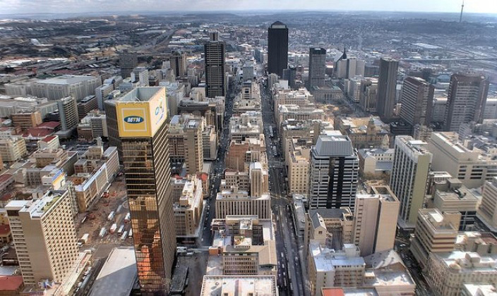 image 9 If you’re planning a visit to Johannesburg, you’re in for a real treat. The city is packed with things to see and do — from the rich history of Soweto to the modern energy of Sandton, and the peaceful spaces of Emmarentia Dam. But before you start exploring, you’ll need to figure out: Should you rent a car or rely on Uber in Johannesburg?