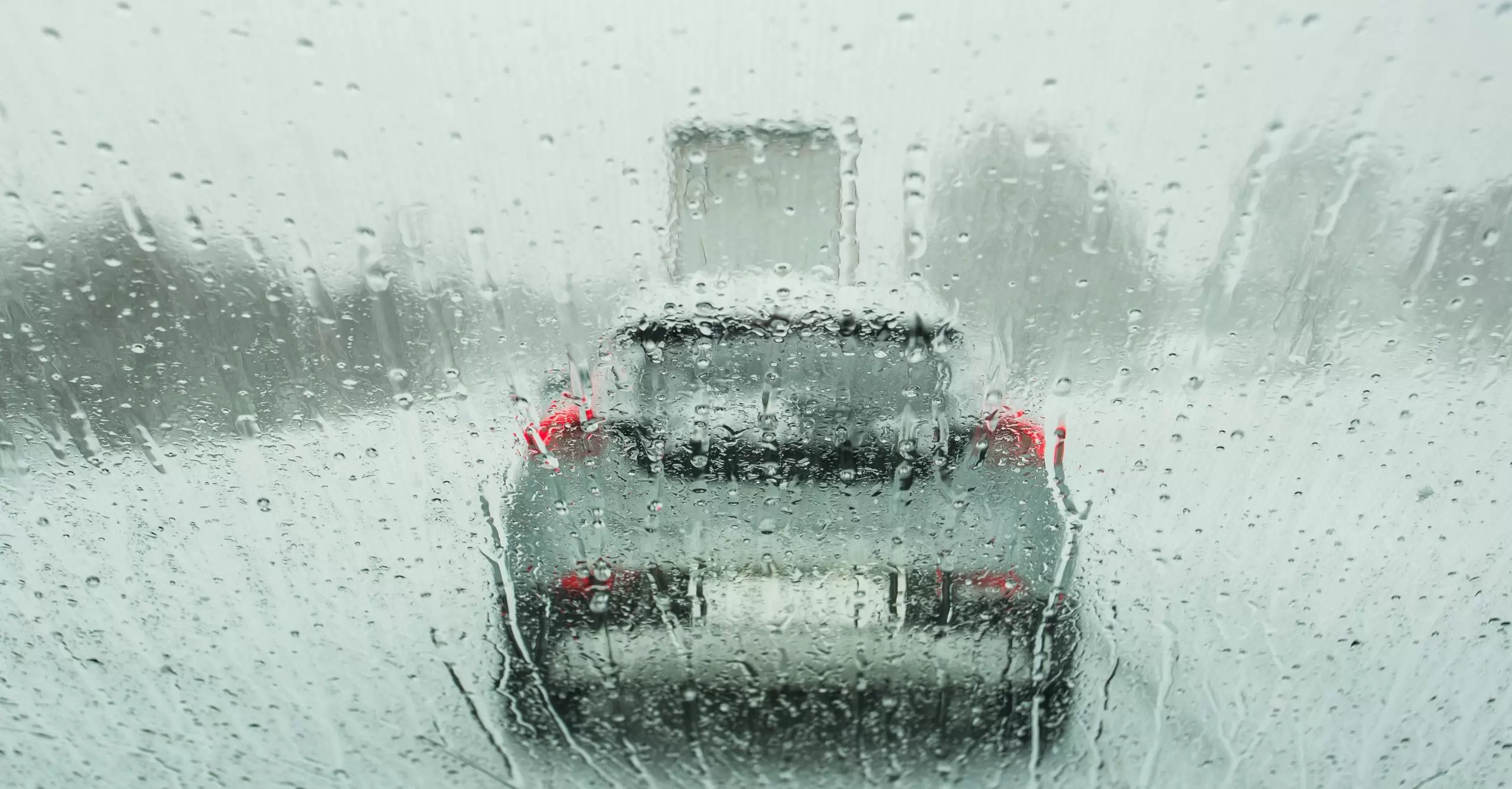 Rain, Snow, or Shine: How Weather Impacts Your Car Rental Experience 7 rainy day in vancouver