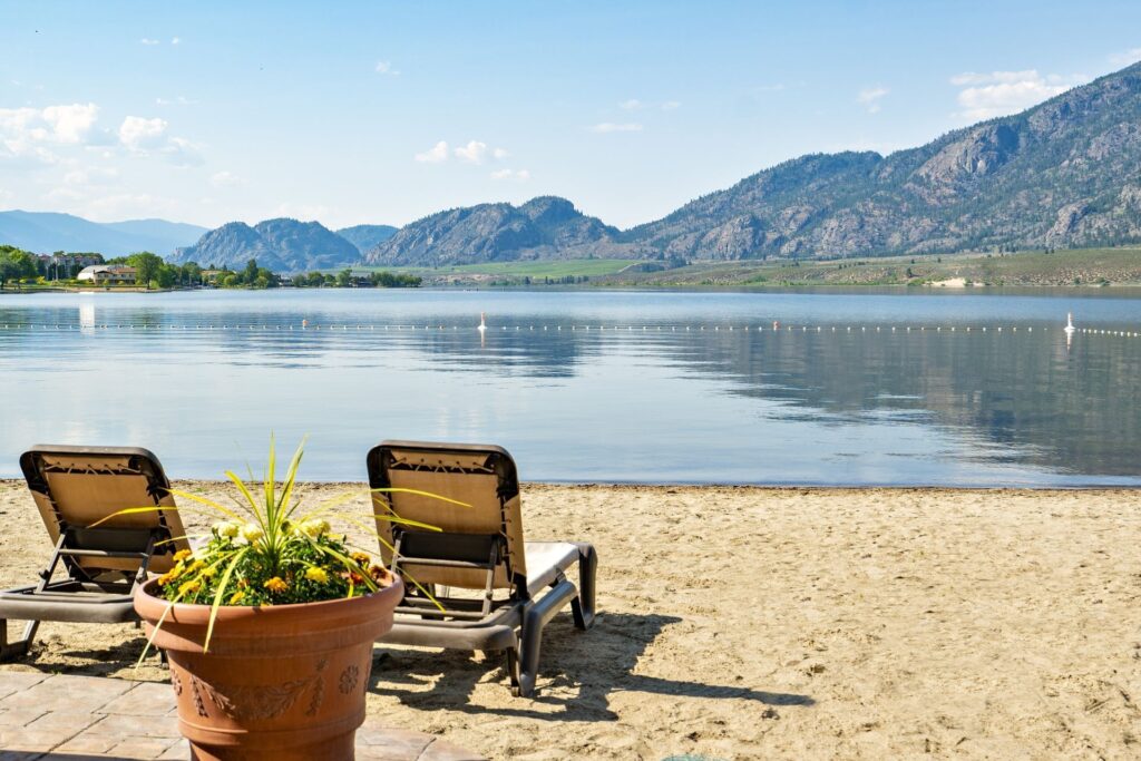 Hidden Gems in British Columbia: A Road Trip Itinerary for Adventure Seekers 11 Osoyoos