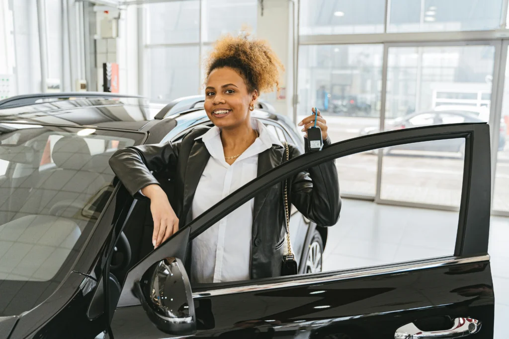 Hire a Car Vancouver: How Mr. Rent A Car Makes Renting Simple, Clear, and Reliable 4 happy car rental customer