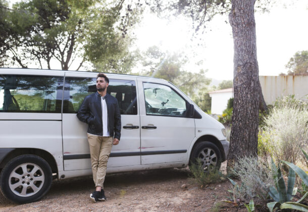 Travel in Harmony: The Complete Guide to 8 passenger van for rent