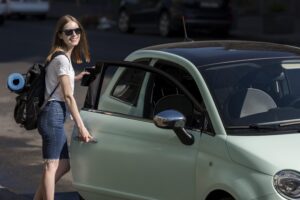 cheap car rental Vancouver BC or cheap car rentals in Vancouver Canada or rent luxury car vancouver