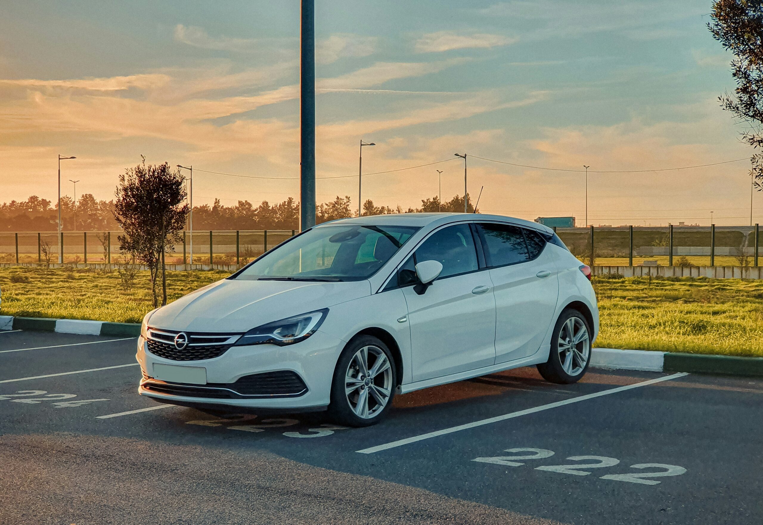 Cheapest Hire Cars Near Me: The Smart and Easy Way to Save 1 Cheapest Hire Cars Near Me